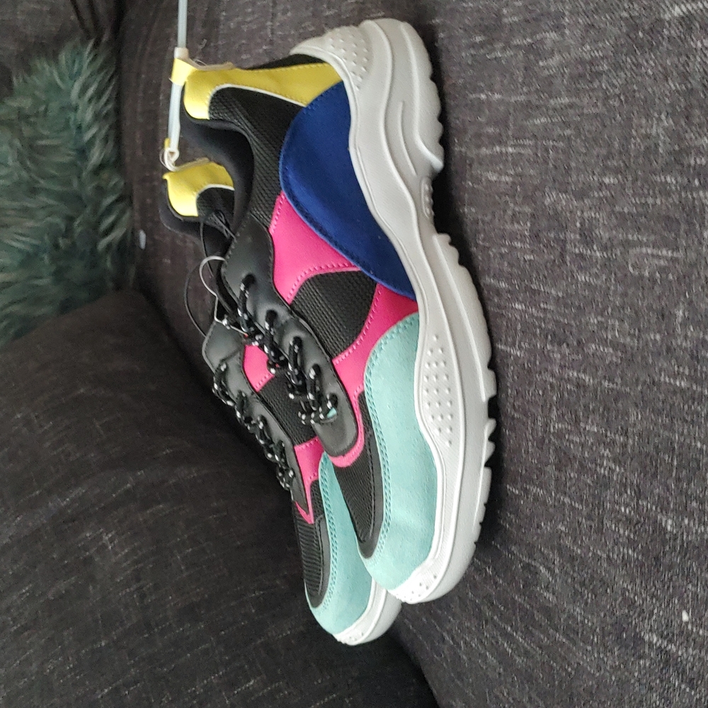 Express black-pink-yellow-mint green. Shoes.    AO